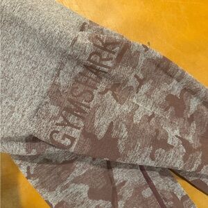 Gymshark Seamless Leggings in Mauve Camo